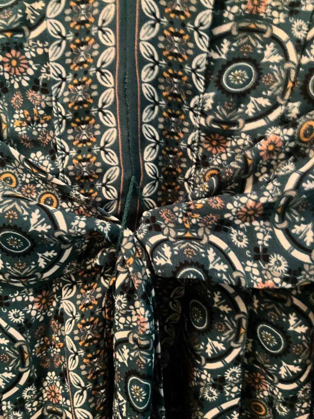 Max Studio Patterned Blouse with Ties Size M - Picture 9 of 10